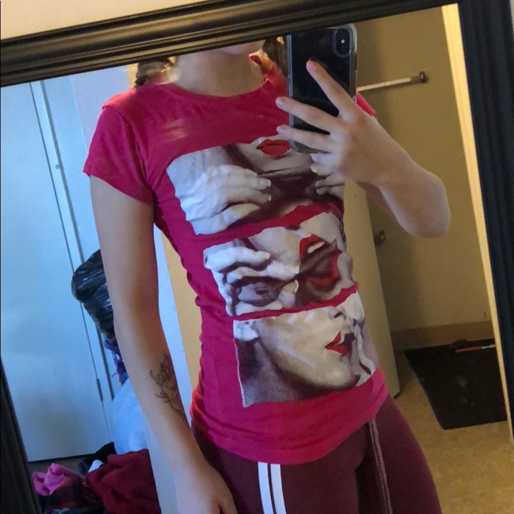 shirt - Picture 2 of 2